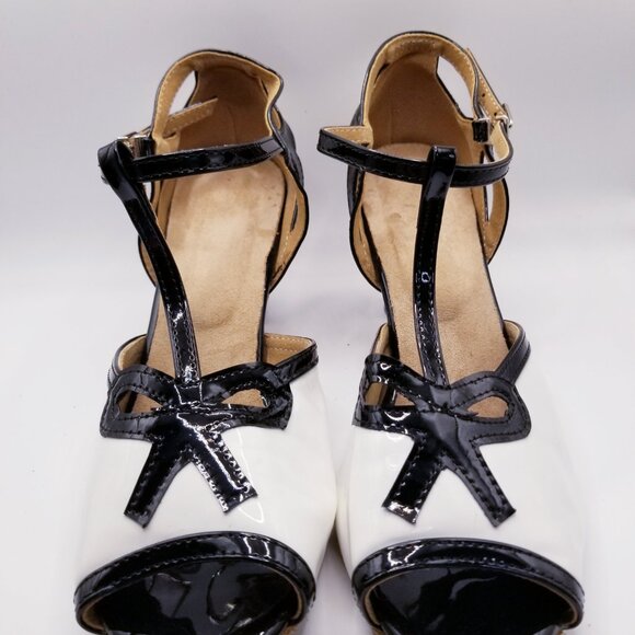 40s Style Dance and Sway White Patent Leather Peep Toe T-strap - Size 8-9 - Picture 2 of 7